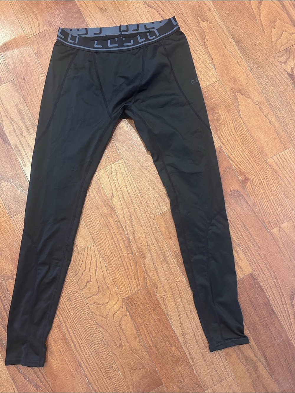 Tesla Black Performance Leggings Overheat Base Layer Large NWT